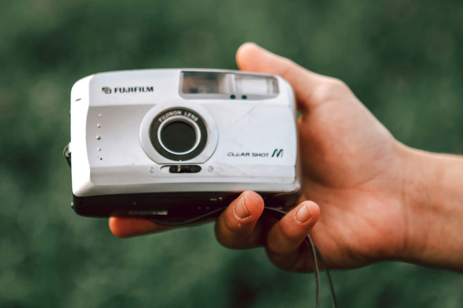 Fujifilm Klasse Review: Excellent Lens, Frustrating Compromises