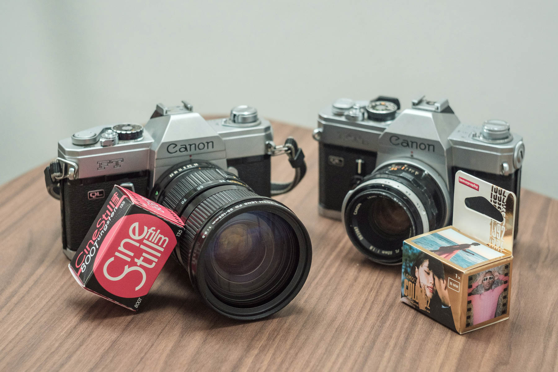 CineStill 800T Review: The Tungsten Night Film with Iconic Red Halation