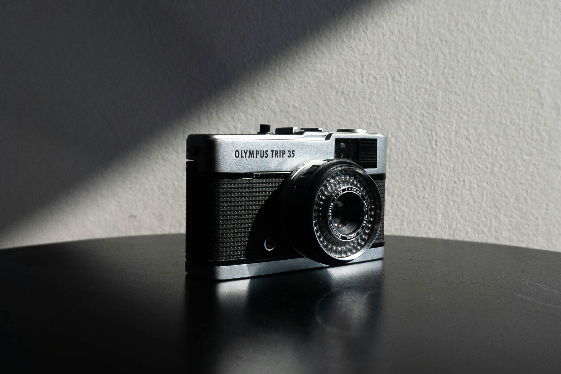 Olympus Trip 35 Review: The Solar-Powered Travel Legend