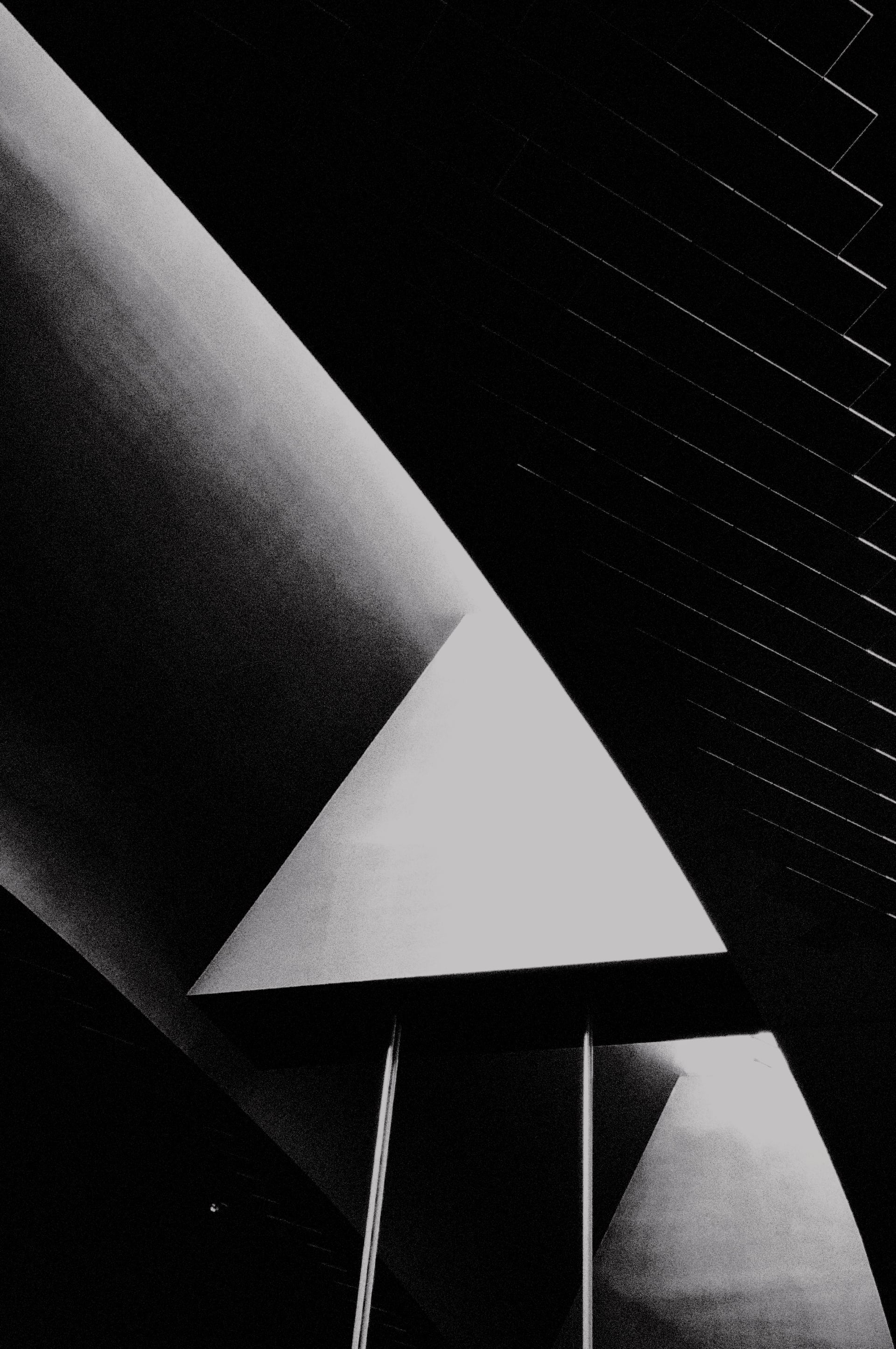 Noir Preset - Geometric composition