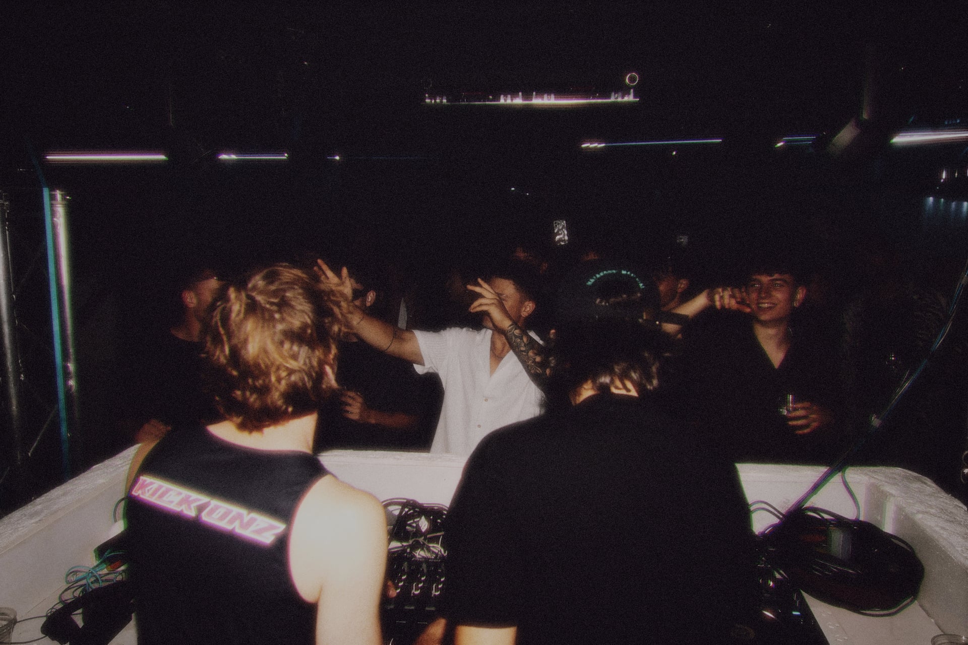 Nostalgia Preset - Party scene